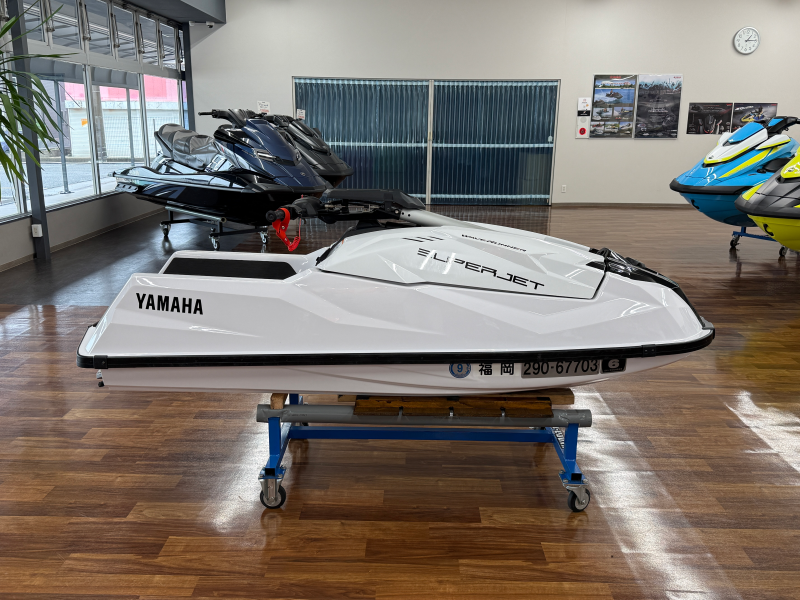 新艇中古艇販売