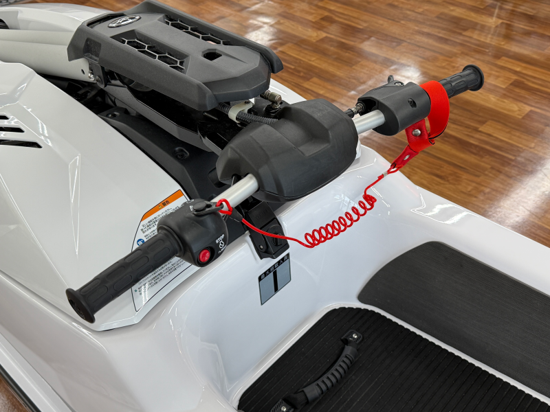 新艇中古艇販売