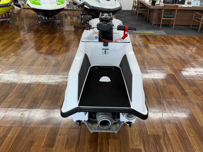 新艇中古艇販売