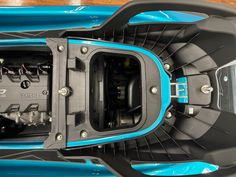 新艇中古艇販売