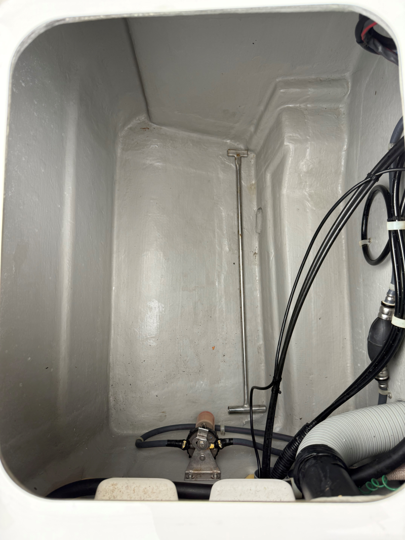 新艇中古艇販売