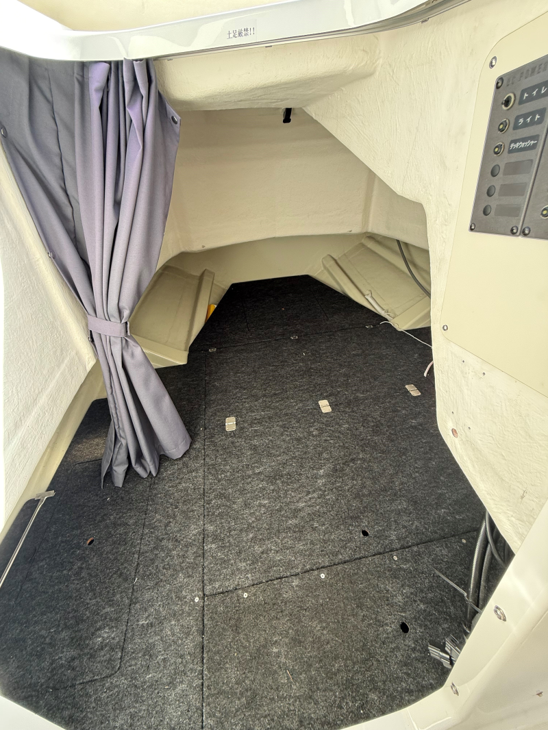 新艇中古艇販売