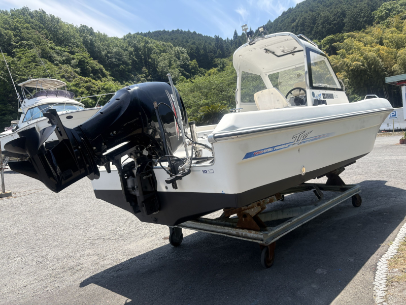 新艇中古艇販売