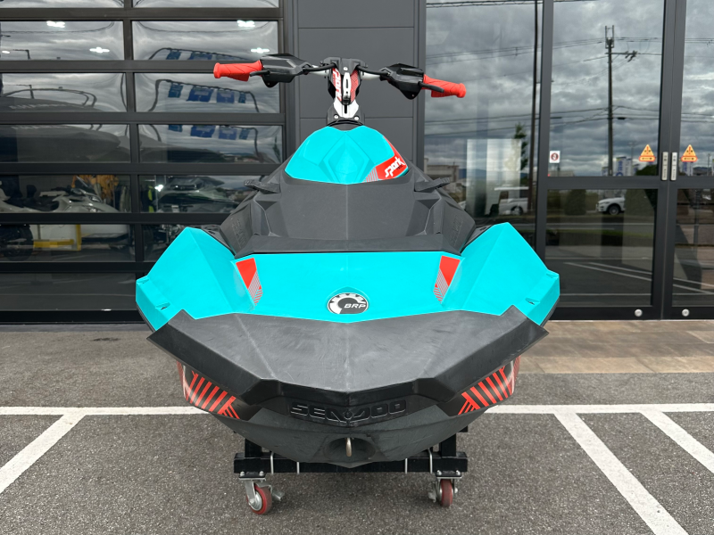 新艇中古艇販売