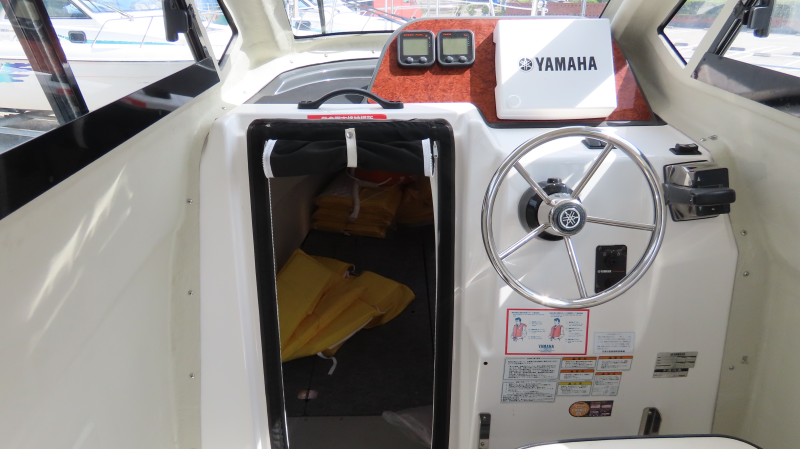 新艇中古艇販売
