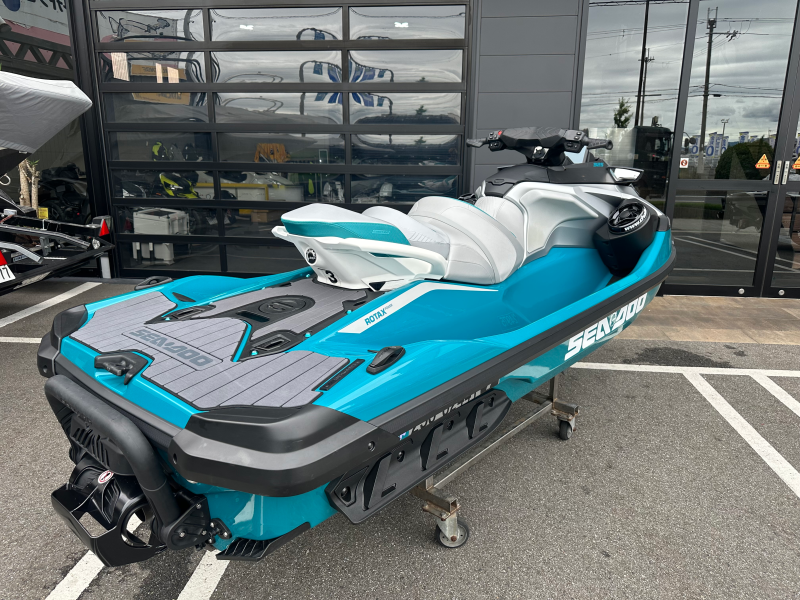 新艇中古艇販売