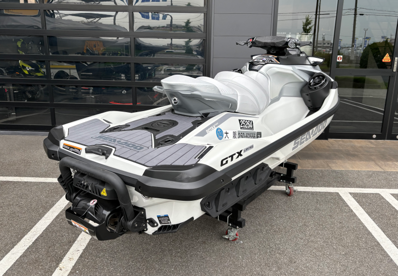 新艇中古艇販売