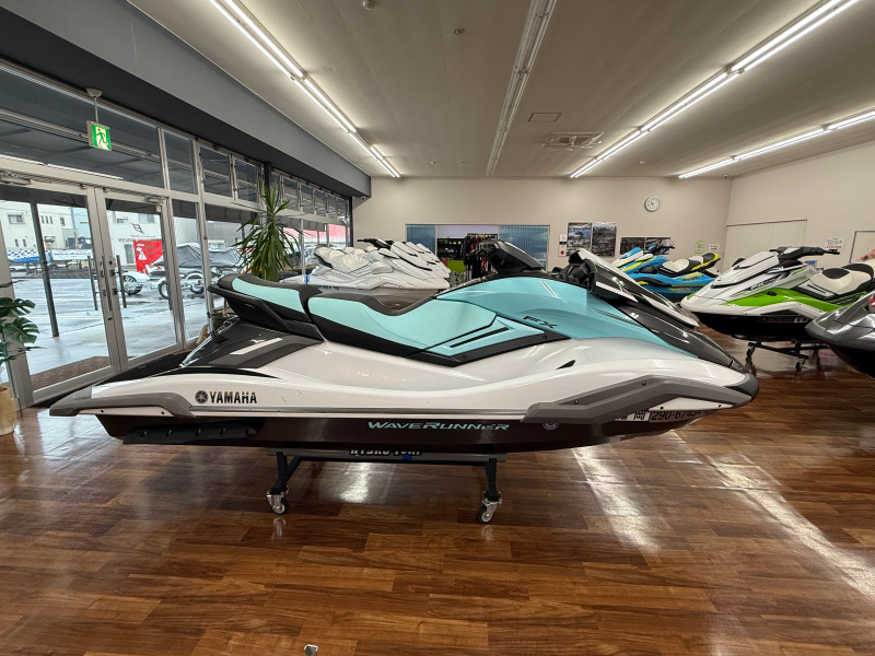 新艇中古艇販売