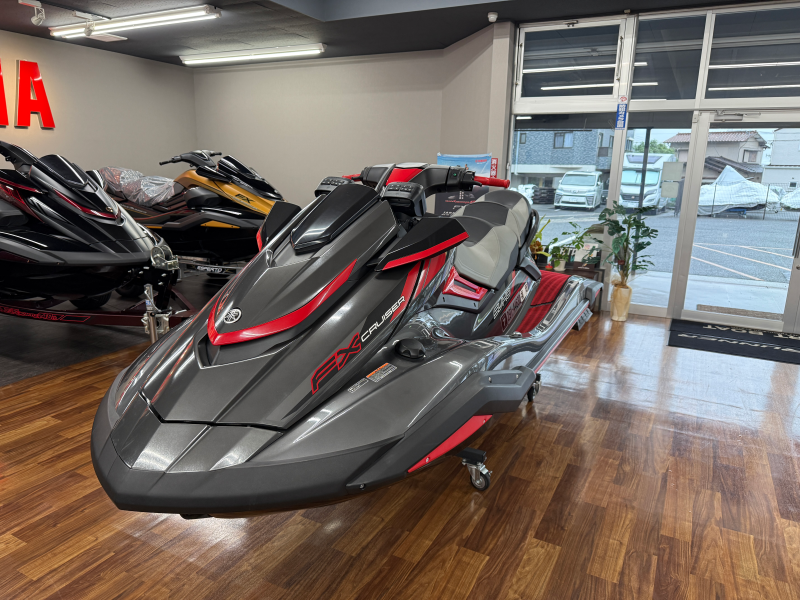 新艇中古艇販売
