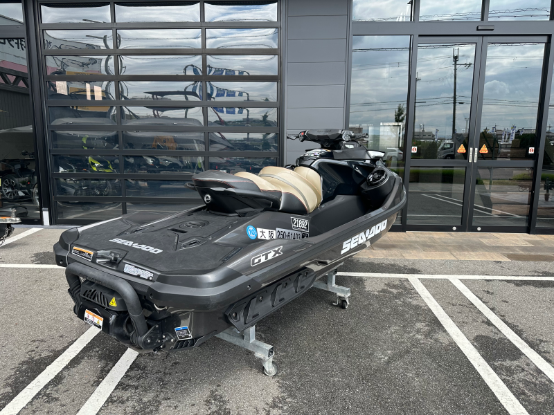 新艇中古艇販売
