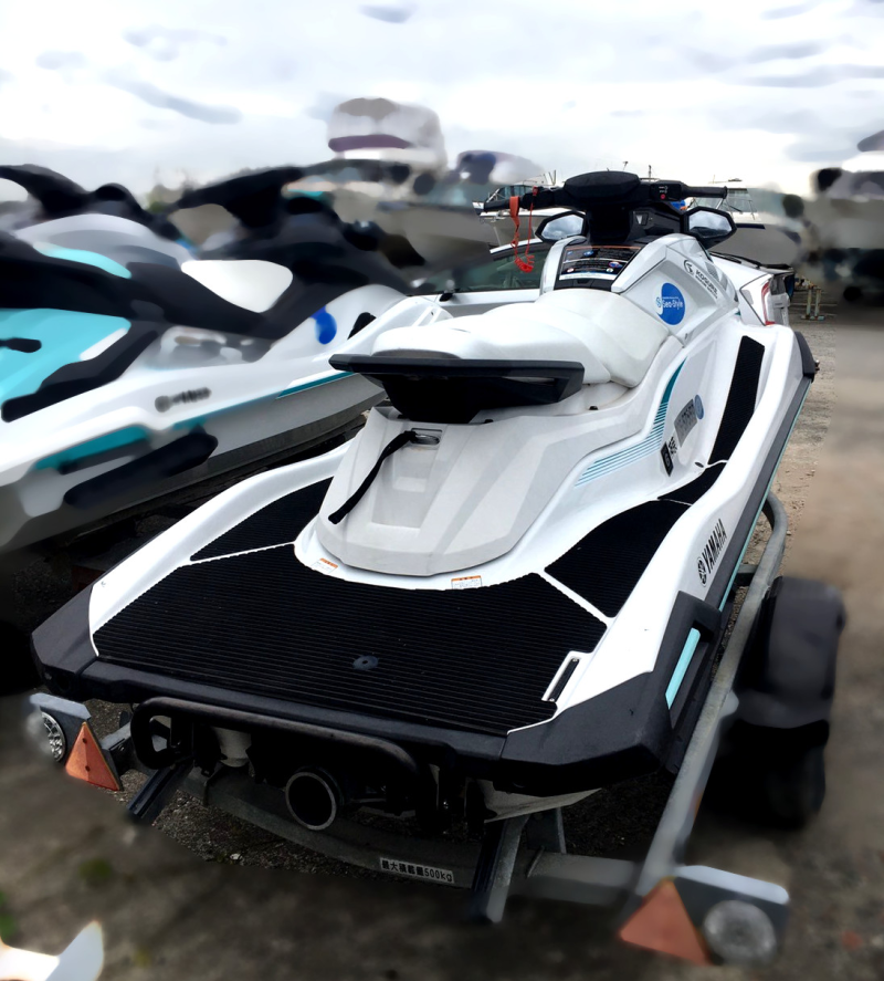 新艇中古艇販売