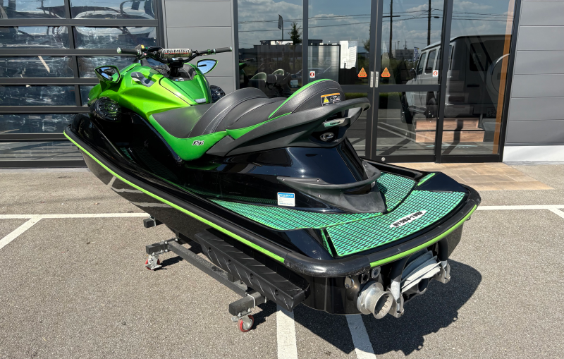 新艇中古艇販売